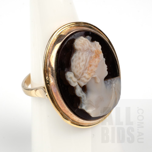 Antique 9ct Yellow Gold Agate Cameo Ring