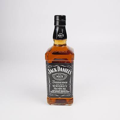 Jack Daniel's Old No. 7 Tennessee Sour Mash Whiskey - 700ml
