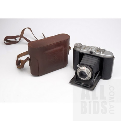 Vintage Solida Jr. Camera with Franka Leather Case