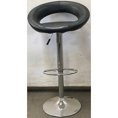 Faux Leather And Chrome Swivel Adjustable Height Bar Stools - Lot Of Four