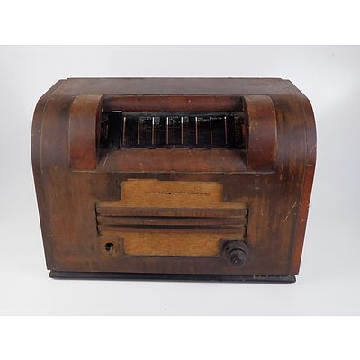 Antique Timber Cased Valve Mantle Radio