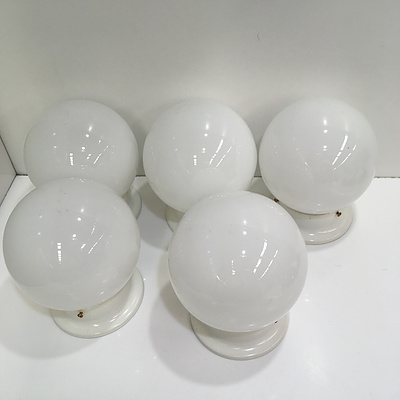 Assorted Halogen And Other Light Fittings - Lot Of 17