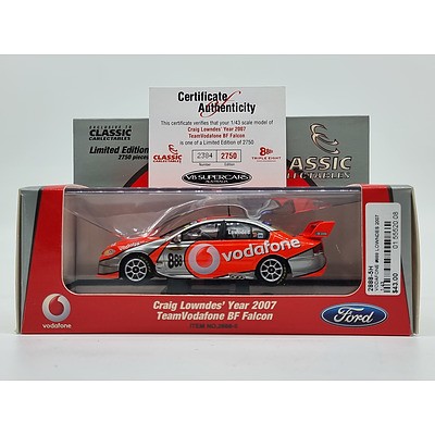 Classic Carlectables 2007 Ford BF Falcon TeamVodafone Craig Lowndes 2384/2750 1:43 Scale Model Car