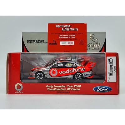 Classic Carlectables 2008 Ford BF Falcon TeamVodafone Craig Lowndes 1500/3000 1:43 Scale Model Car