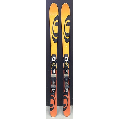 Pair Of Salomon 143cm Skis