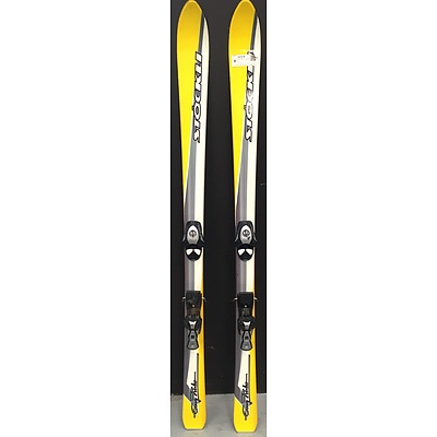 Pair Of Stockli 156cm Skis