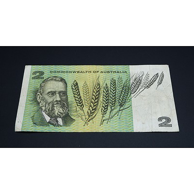 $2 1968 Phillips Randall Australian Two Dollar Banknote R83 GGU648814