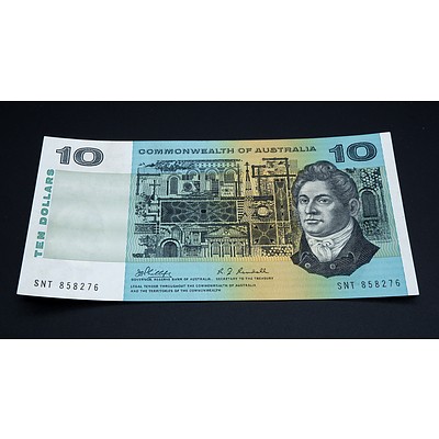 $10 1968 Phillips Randall Australian Ten Dollar Banknote R303 SNT858276