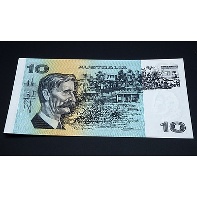 $10 1976 Knight Wheeler Australian Ten Dollar Banknote R306B TNH247238
