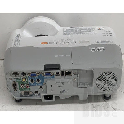 Epson (EB-420) XGA 3LCD Projector