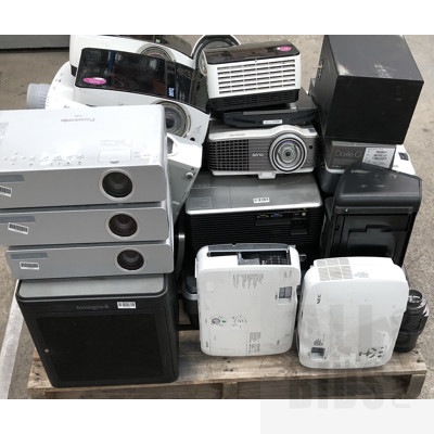 Bulk Lot of Assorted IT/AV Equipment