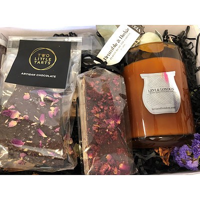 L5 - Luxe Wiks Candle Hamper