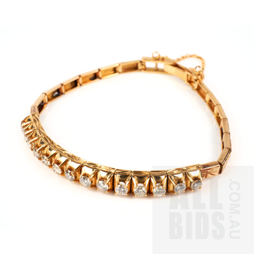 18ct Yellow Gold Bracelet with Fourteen Round Brilliant Cut Diamonds (H Si)