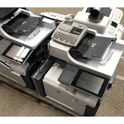 Bulk Lot of Assorted IT Equipment - LCD, Scanners & Printers