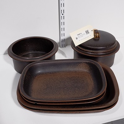 Arabia Finland 'Ruska' Bakeware -Four Oven Dishes and Two Casseroles