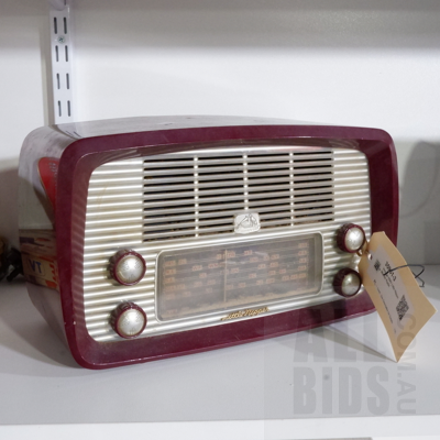 Vintage HMV Little Nipper Mantle Radio