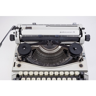Vintage Adler Gabrielle 25 Portable Typewriter with Original Travel Case