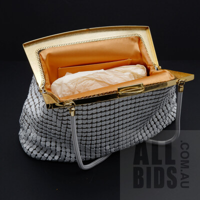 Vintage White Mesh Handbag with Gold Trim and Snake Chain Strap, White Mesh Coin Purse and Beige Mesh Wallet (3)