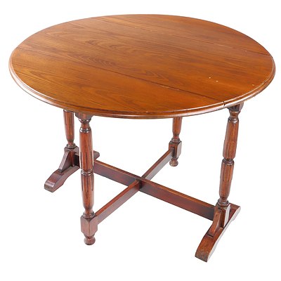 Antique Style Oak Gateleg Dropdside Table