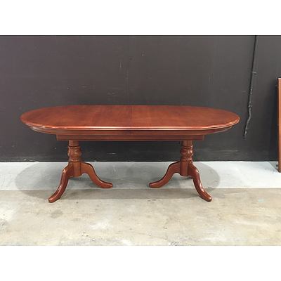 Stained Finished Beech, Reproduction, Extendable Dinning Table