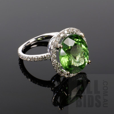 18ct White Gold Ring with Green Tourmaline with Forty Five RBC Diamonds, 6.2g