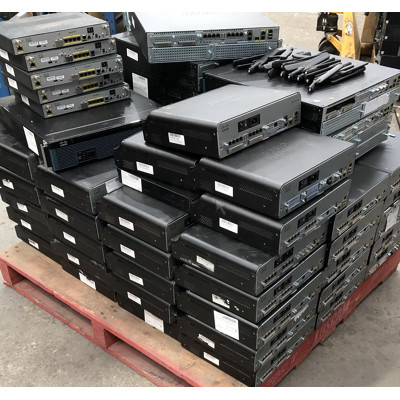 Bulk Lot of Assorted Cisco Routers
