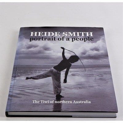 First Edition Heide Smith, Portrait of a People, Hobbs Point Publishing, Narooma, 2008, Hardcover with Dust Jacket