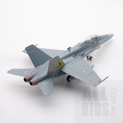 Franklin Mint Armour Collection Diecast 1:48 F-18 Hornet in Original Display Box