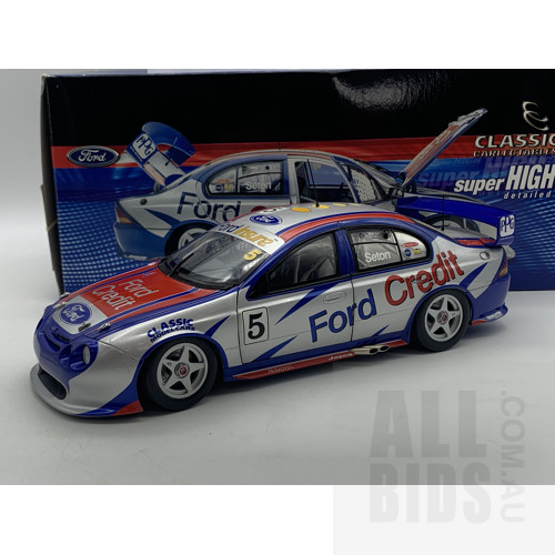 Classic Carlectables 2002 Ford Credit AU Falcon 132/1200 1:18 Scale Model Car