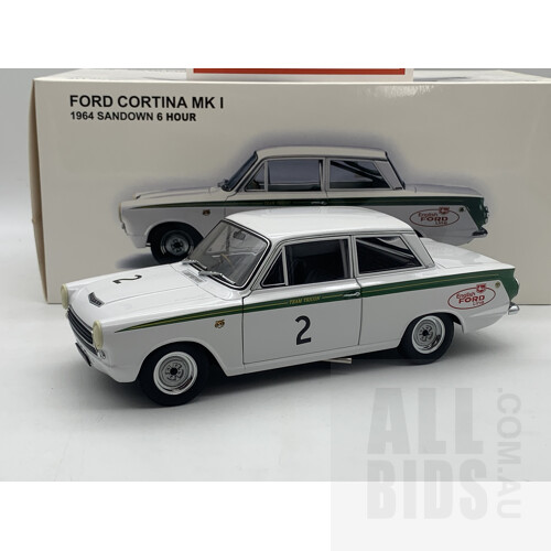Autoart Ford Cortina Mki 1335/3000 1:18 Scale Model Car