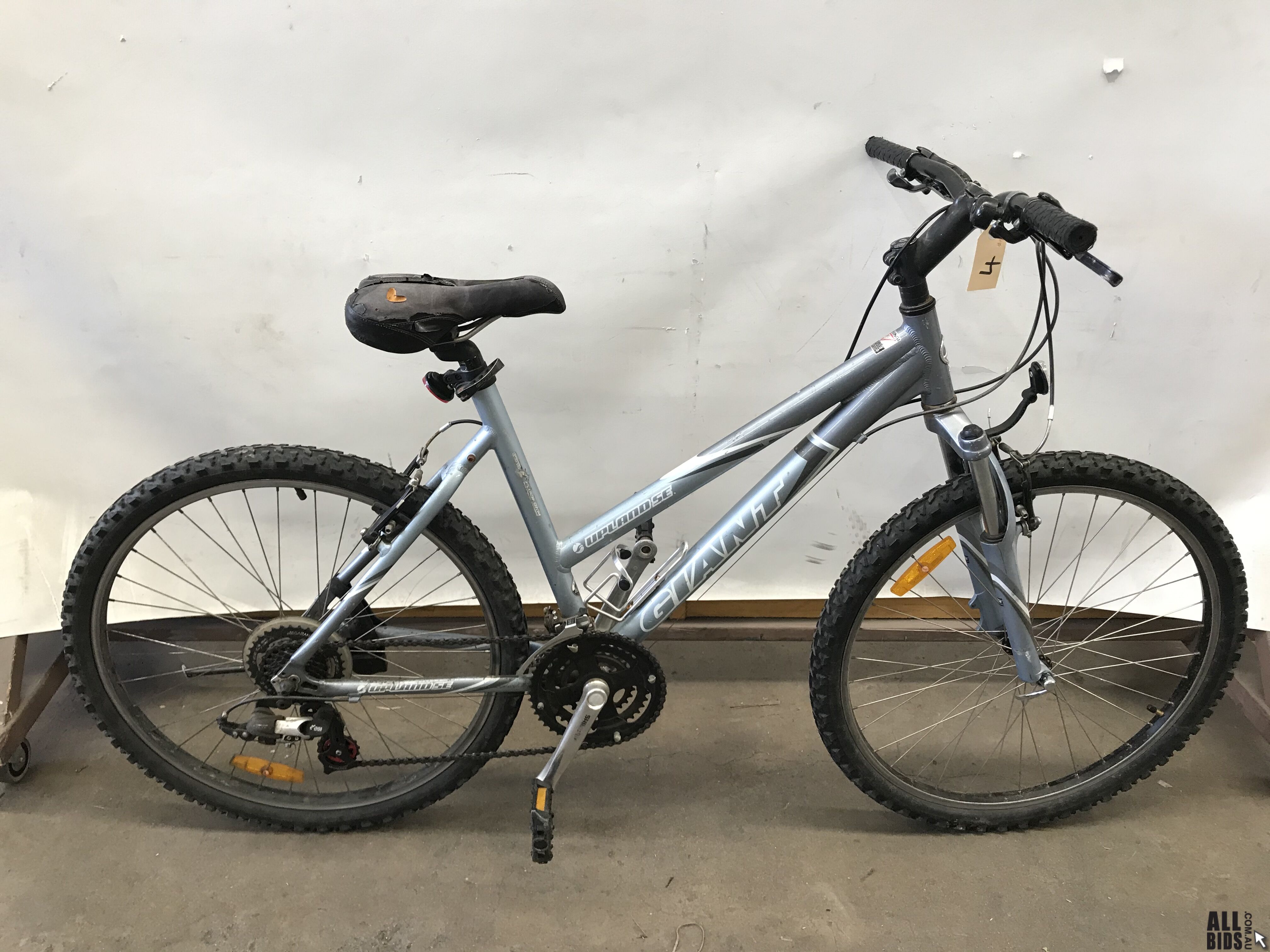 Giant upland hot sale bicycle