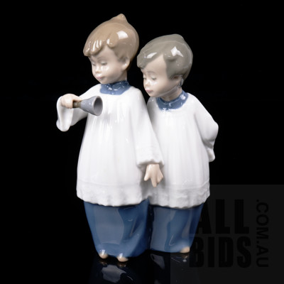 Nao Pair Of Choirboys Figurine