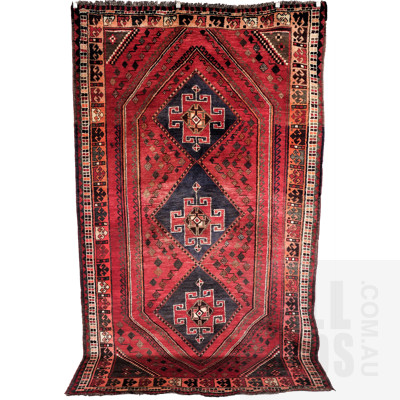 Persian Shiraz Hand Knotted Wool Rug