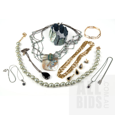 Freshwater Pearl Necklace and Earrings and a Collection of Costume Jewellery