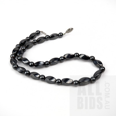 Hematite Necklace, with Alternating Long and Oval Beads