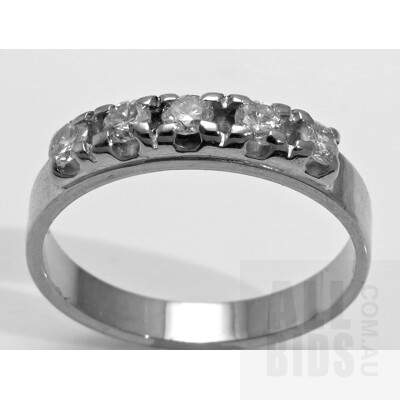 18ct White Gold 5 Stone Diamond Ring