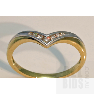9ct Two-tone Diamond Vee Ring