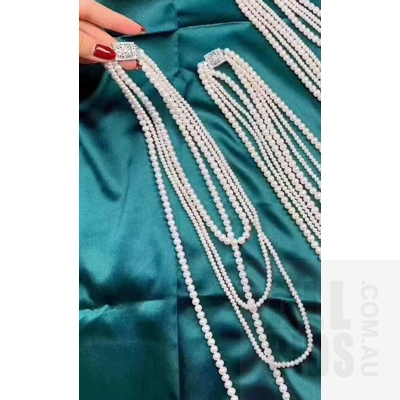 Impressive 4 strand Pearl necklace