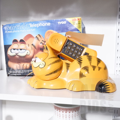 Vintage Tyco Garfield telephone with Original Box