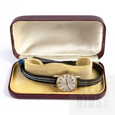 Vintage Boxed Ladies Swiss Certina Wristwatch