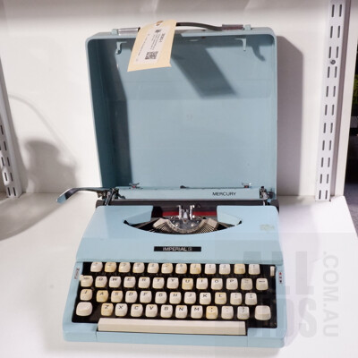 Vintage Imperial Mercury portable Typewriter with Original Case