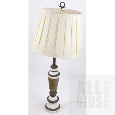 Classical Style Painted Gilt Cast Metal Table Lamp