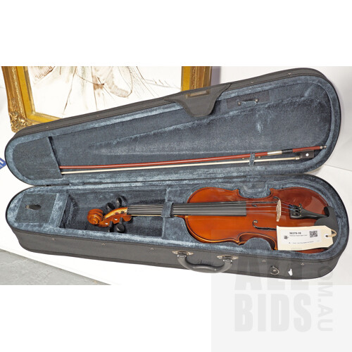 Valencia Violin with Case