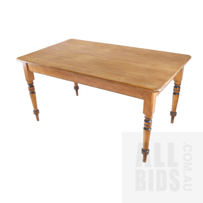 Antique Pine Farmhouse Dining Table with Turned and Tappered Legs