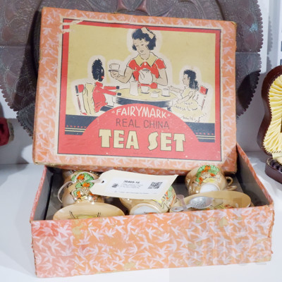 Vintage Japanese 'Fairymark' 25 Piece Porcelain Child's Tea Set in Original Box