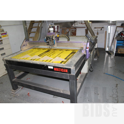 Computer Controlled Multicam CNC Routing Systems Table Router With Dust Extraction Unit