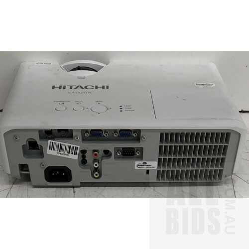 Hitachi (CP-EX251N) XGA 3LCD Projector