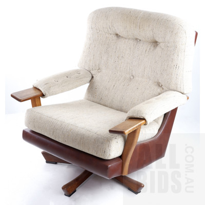 Retro Button Fabric Upholstered Swivel Armchair