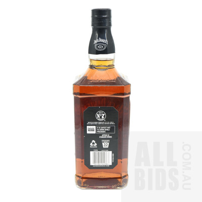 Jack Daniel's Old No.7 Tennessee Sour Mash Whiskey 1 Litre