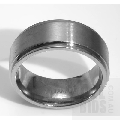 Titanium Ring, Brushed Centre